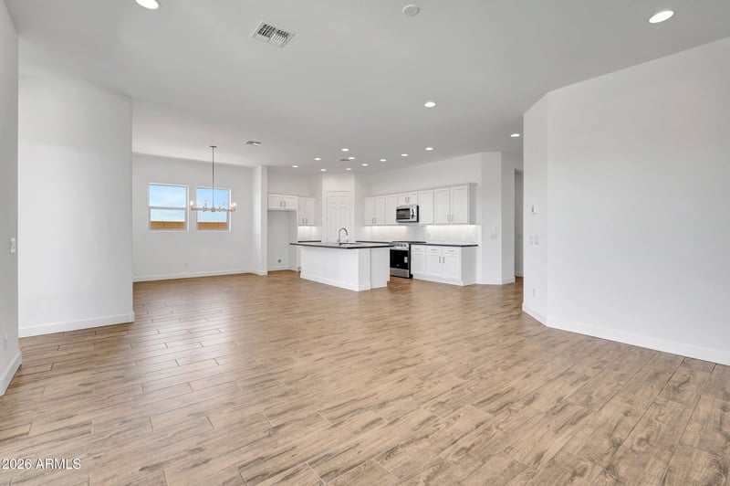 36334 Grapevine Dr, San Tan Valley, AZ 85140