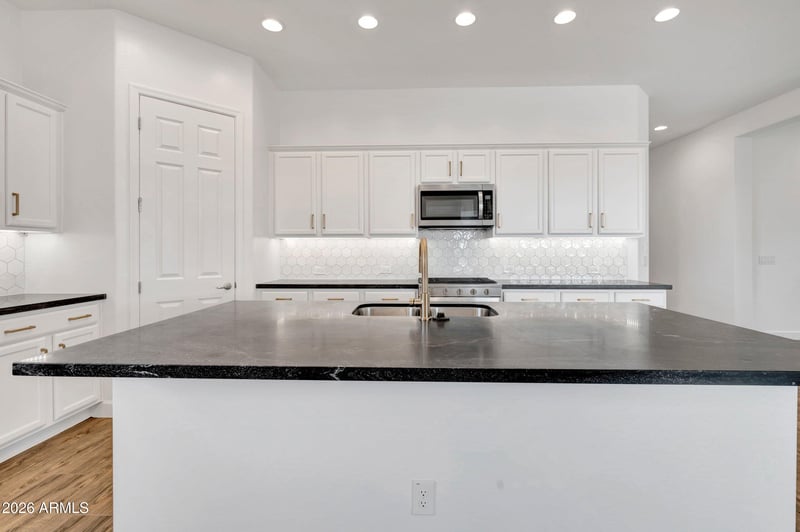 36334 Grapevine Dr, San Tan Valley, AZ 85140