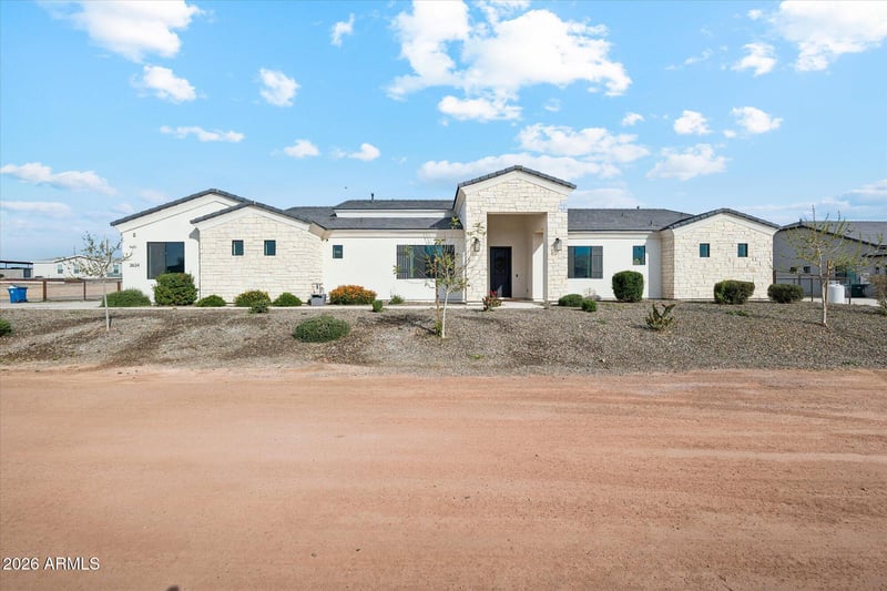 3634 W New Life Ln, Queen Creek, AZ 85144