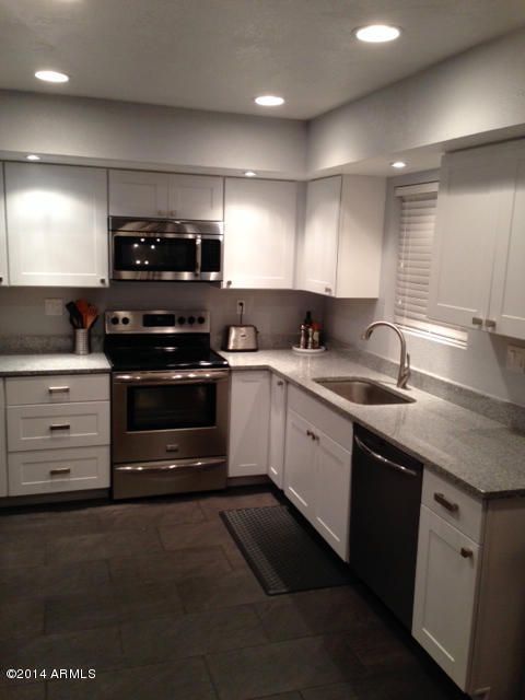 3635 N 37th St #203, Phoenix, AZ 85018