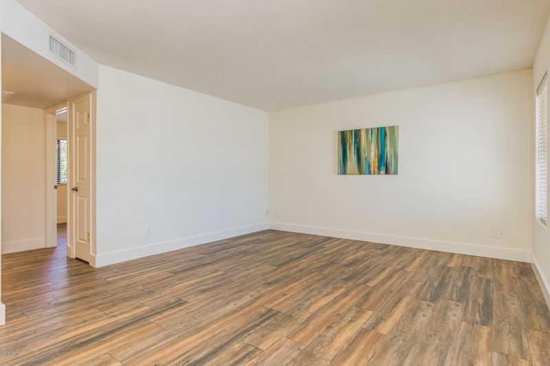 3635 N 37th St #8, Phoenix, AZ 85018