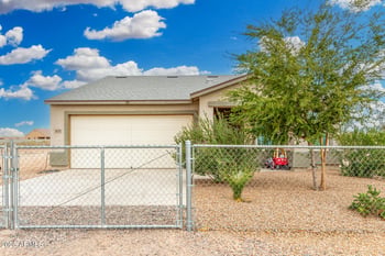 3635 Bandelier Dr, Eloy, AZ 85131