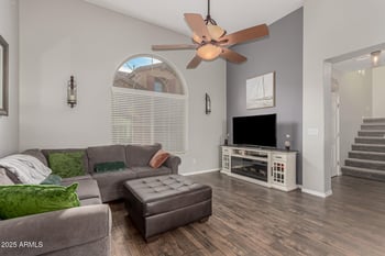 3635 Thalia Ct, Phoenix, AZ 85086