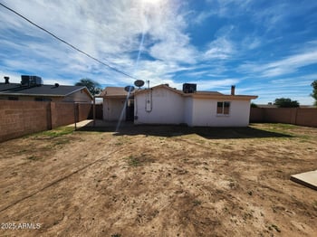 3636 Echo Ln, Phoenix, AZ 85051