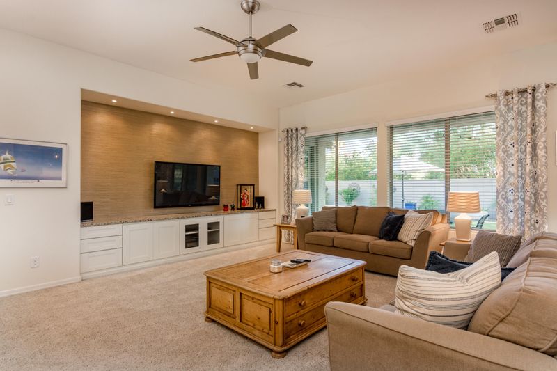 3637 E Blue Ridge Pl, Chandler, AZ 85249