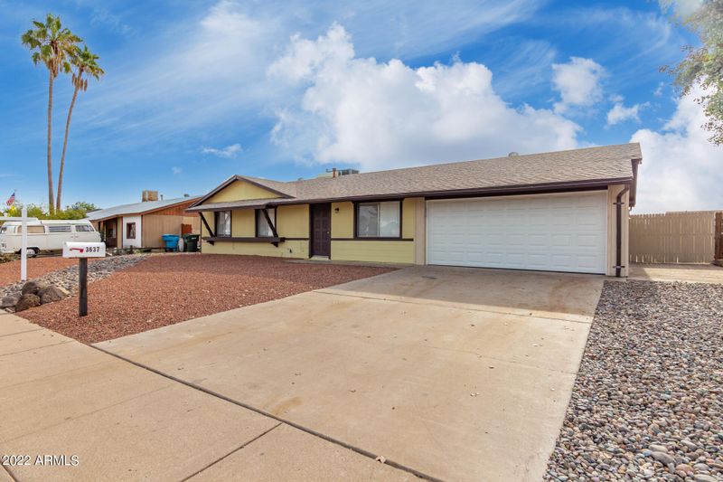 3637 E Pershing Ave, Phoenix, AZ 85032