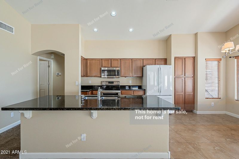 3639 E Utopia Rd, Phoenix, AZ 85050