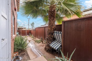 3641 15th Ave, Phoenix, AZ 85015