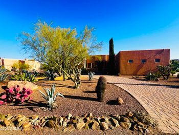 36439 N 14th St, Phoenix, AZ 85086