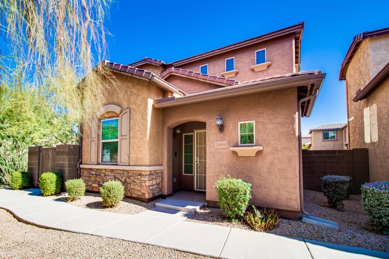 3644 E Zachary Dr, Phoenix, AZ 85050