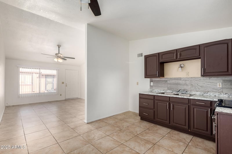 3645 69th Ave #33, Phoenix, AZ 85033