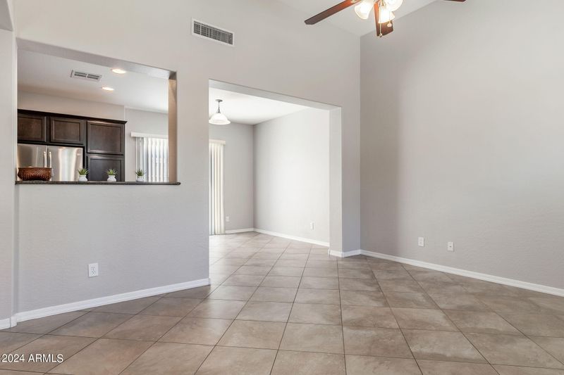 3645 E Zachary Dr, Phoenix, AZ 85050