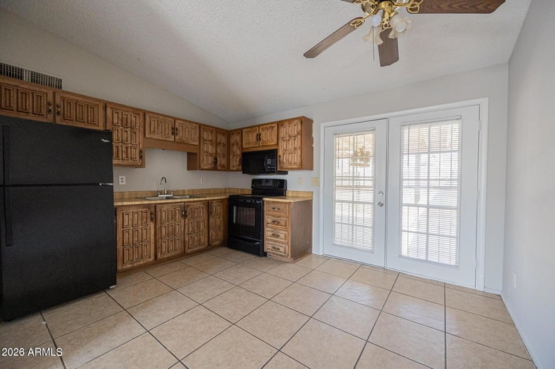 3645 N 69th Ave #15, Phoenix, AZ 85033