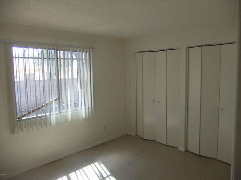3645 N 69th Ave #16, Phoenix, AZ 85033