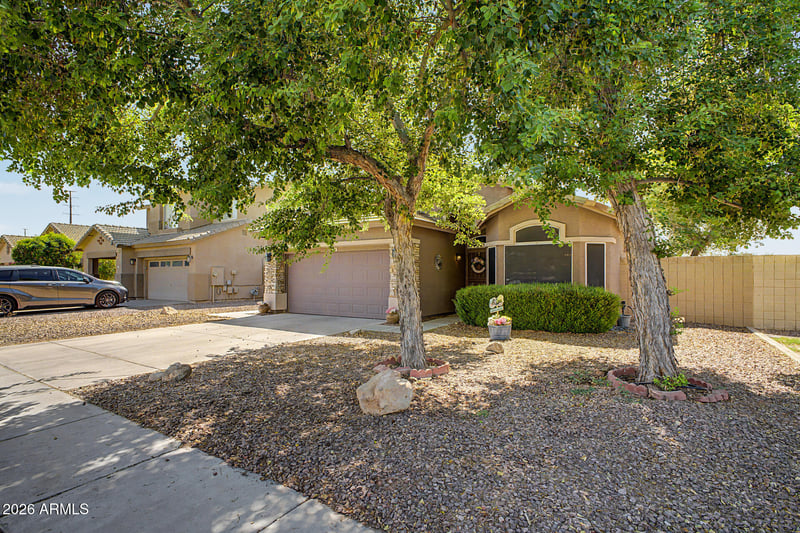 3645 S Joshua Tree Ln, Gilbert, AZ 85297