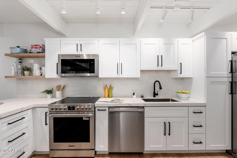 3646 38th St #B, Phoenix, AZ 85018