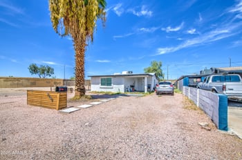 3648 Moreland St, Phoenix, AZ 85009