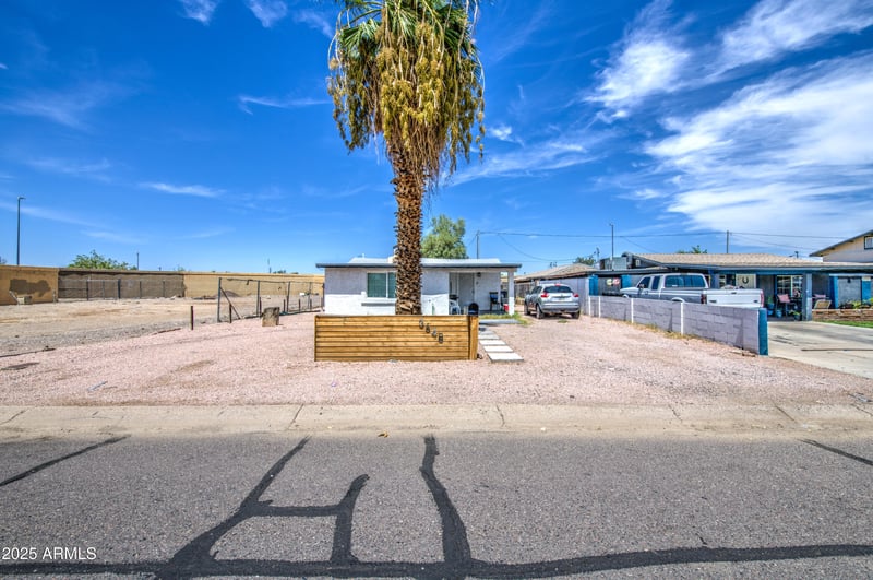 3648 Moreland St, Phoenix, AZ 85009