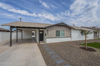 3648 Rose Ln, Phoenix, AZ 85019