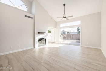 365 Lodge Dr, Tempe, AZ 85283