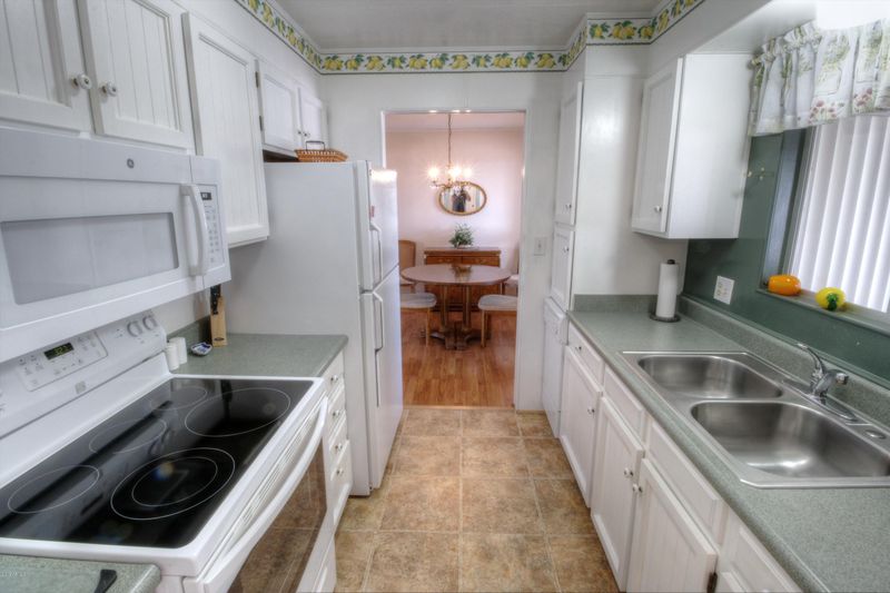 365 S 74th Way, Mesa, AZ 85208
