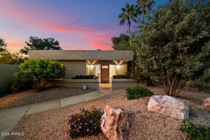 3650 E Mountain View Rd, Phoenix, AZ 85028