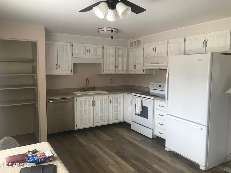 3650 Surrey Ave, Phoenix, AZ 85032