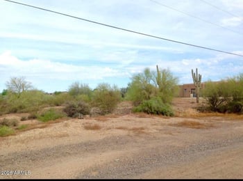 36502 26th St #4, Cave Creek, AZ 85331