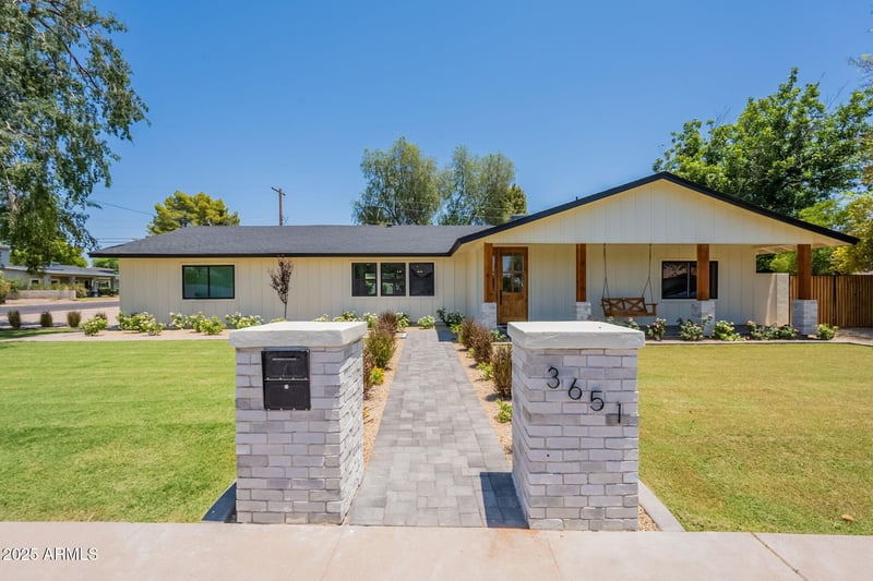 3651 49th Pl, Phoenix, AZ 85018