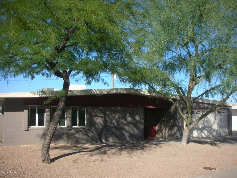 3652 E Paradise Dr, Phoenix, AZ 85028
