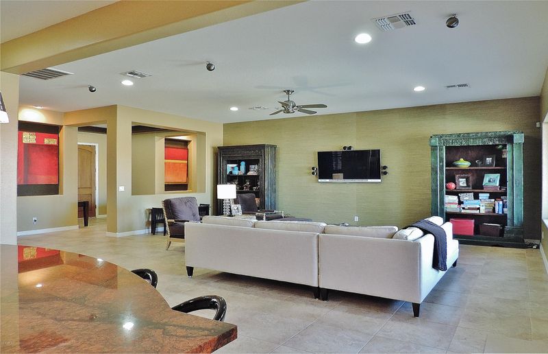 3654 E Glacier Pl, Chandler, AZ 85249