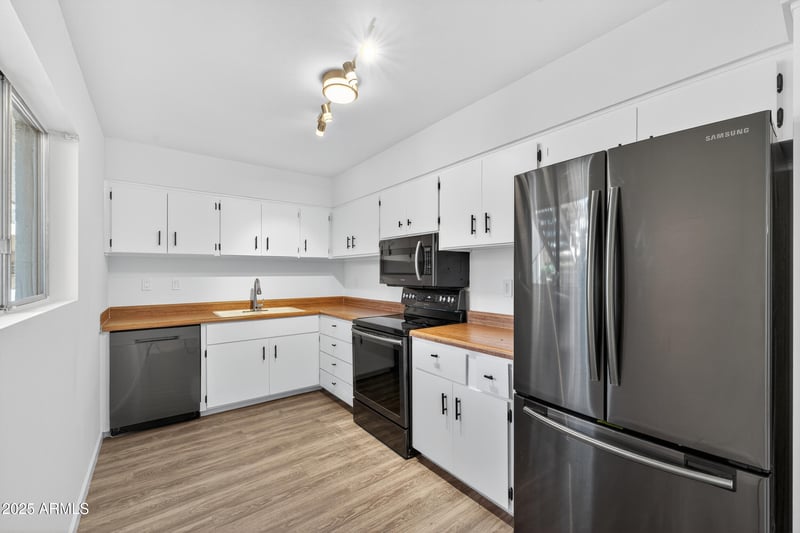 3655 5th Ave #105, Phoenix, AZ 85013