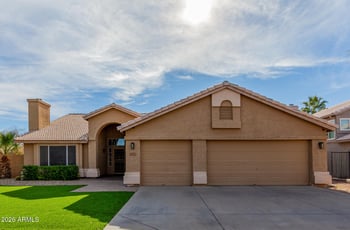3655 Redwood Ln, Phoenix, AZ 85048