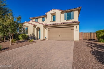 3657 179th Dr, Goodyear, AZ 85338