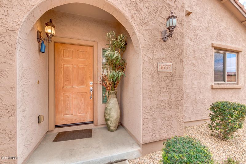 3657 E Zachary Dr, Phoenix, AZ 85050