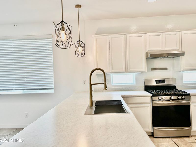 3659 S 63rd Dr, Phoenix, AZ 85043