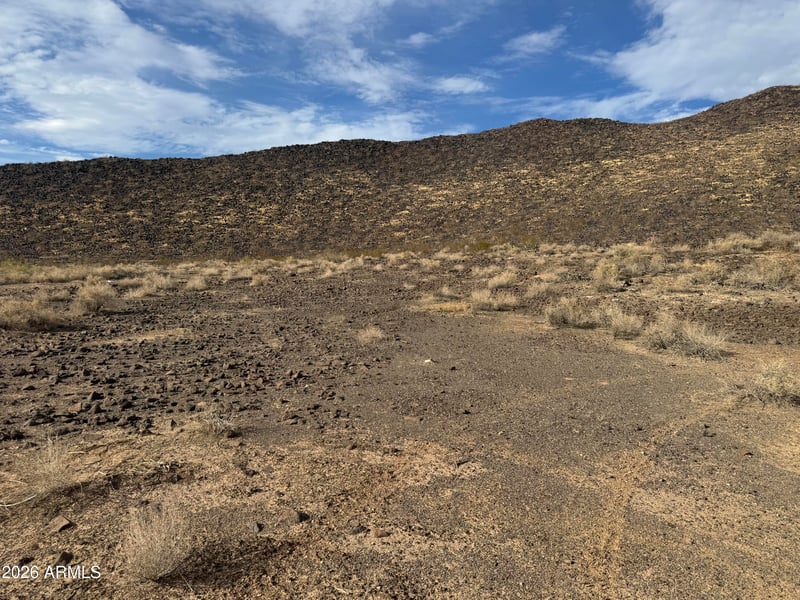 365XX Vineyard Rd #-, Tonopah, AZ 85354
