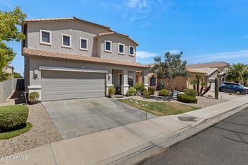366 E Mule Train Trl, San Tan Valley, AZ 85143