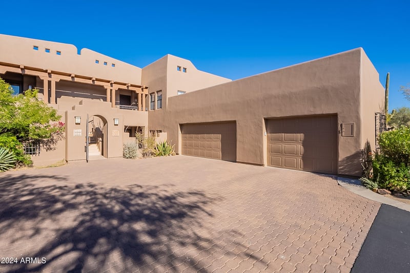 36601 Mule Train Rd #B14, Carefree, AZ 85377