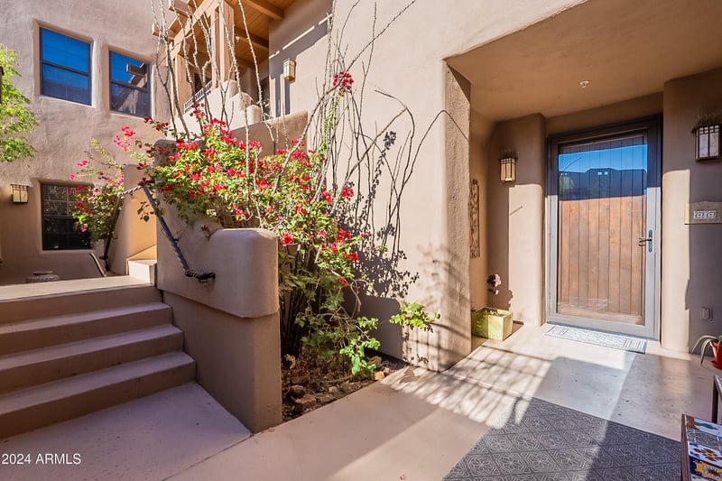 36601 Mule Train Rd #B14, Carefree, AZ 85377