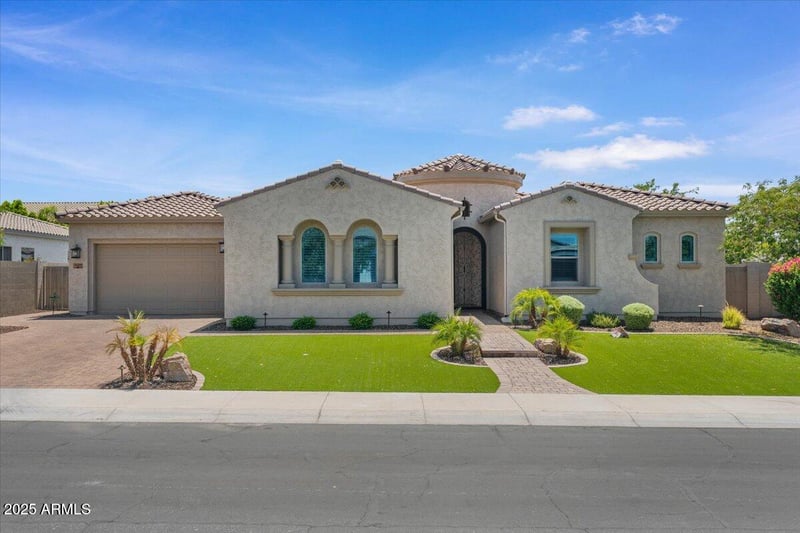 3663 E Strawberry Dr, Gilbert, AZ 85298