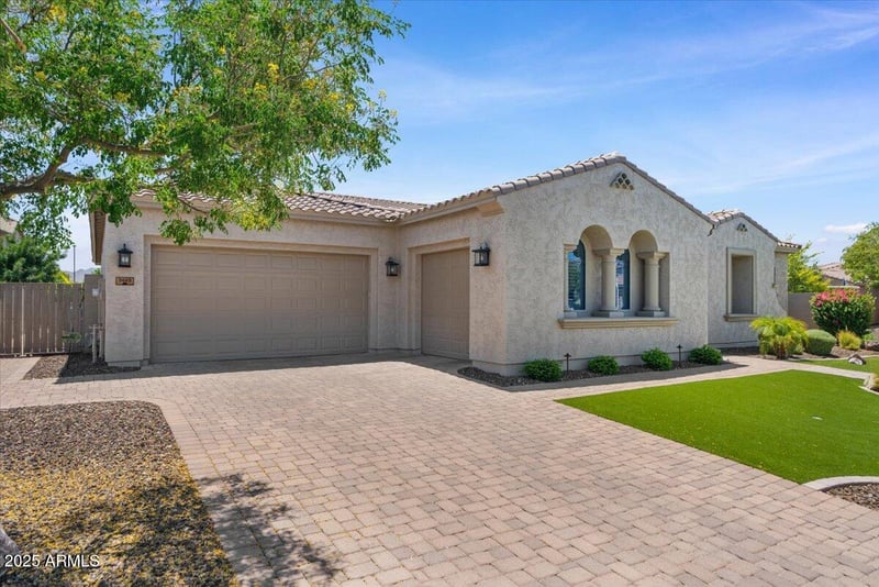 3663 Strawberry Dr, Gilbert, AZ 85298