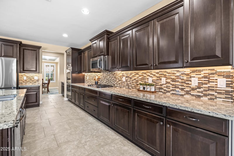 3664 Narrowleaf Dr, Gilbert, AZ 85298