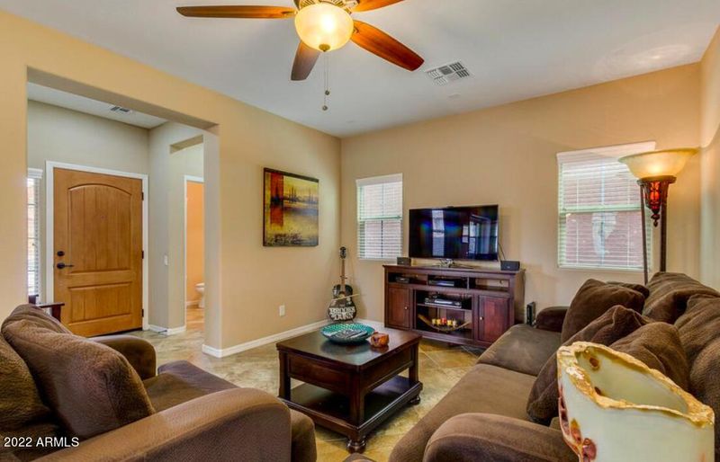 3666 E Zachary Dr, Phoenix, AZ 85050