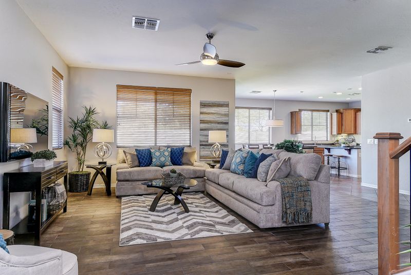 3667 S Vineyard Ave, Gilbert, AZ 85297