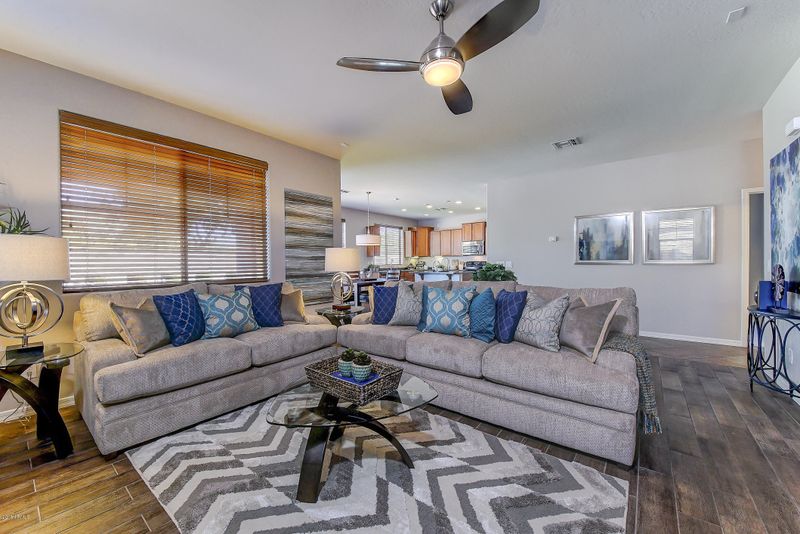 3667 S Vineyard Ave, Gilbert, AZ 85297