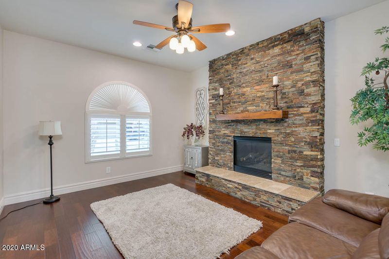 3668 E Maffeo Rd, Phoenix, AZ 85050
