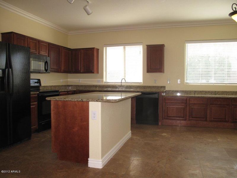 3669 E Jaguar Ave, Gilbert, AZ 85298