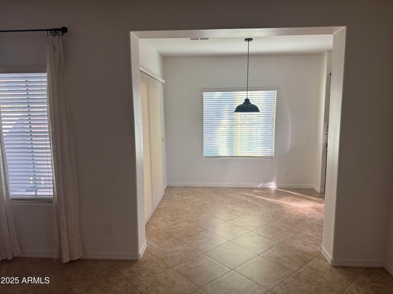 3670 Zachary Dr, Phoenix, AZ 85050