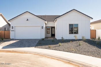 36703 Torrontes Dr, San Tan Valley, AZ 85140